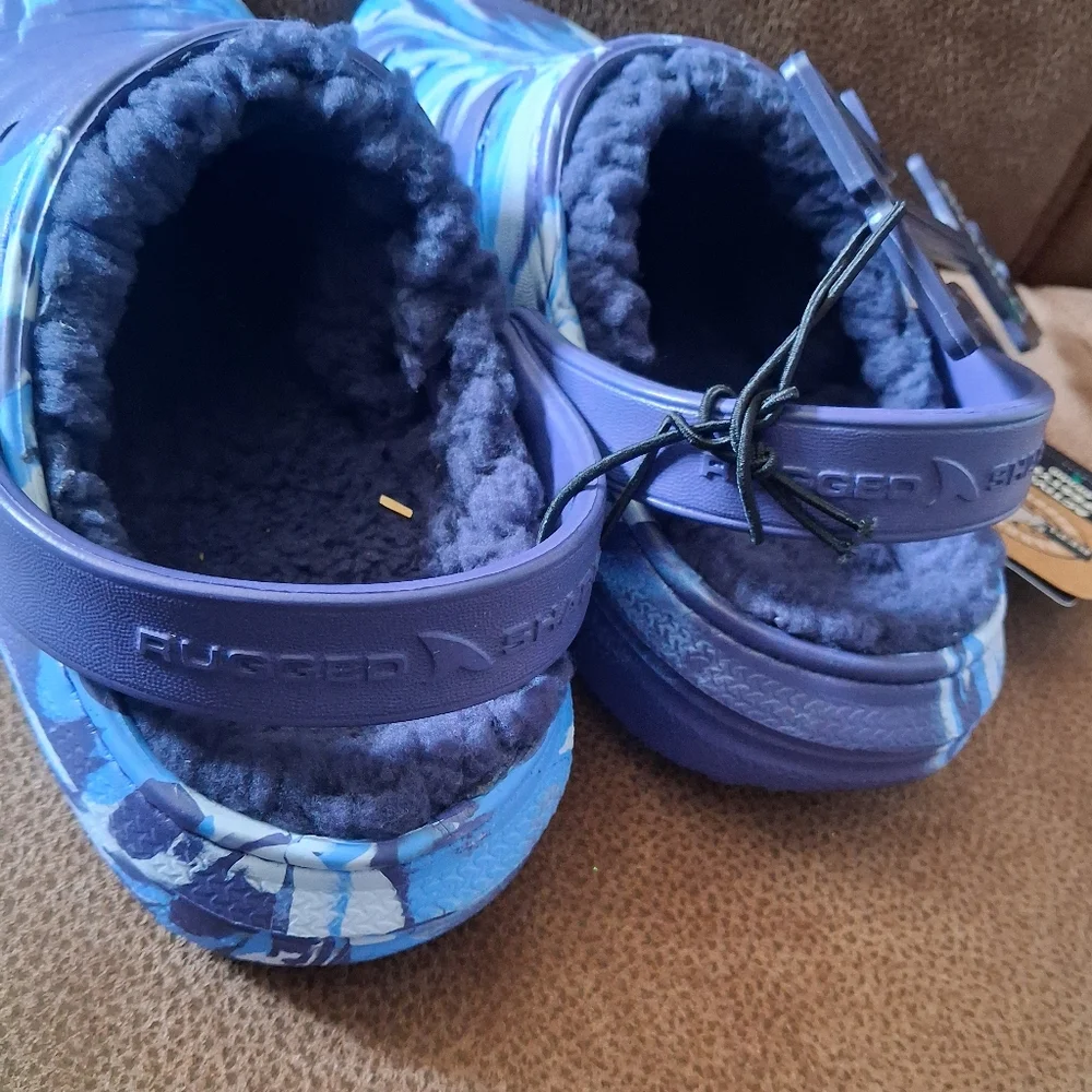 Rugged Shark Kids' Blue Tie-Dye Fleece-Lined Clog Size 2